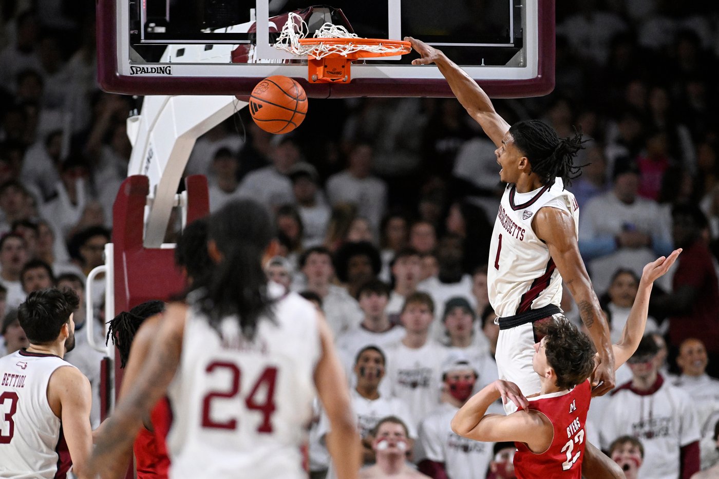 No. 22 Miami of Ohio wins 26th straight, remains unbeaten with 86-77 win over UMass | iNFOnews.ca No. 22 Miami of Ohio wins 26th straight, remains unbeaten with 86-77 win over UMass | iNFOnews.ca
