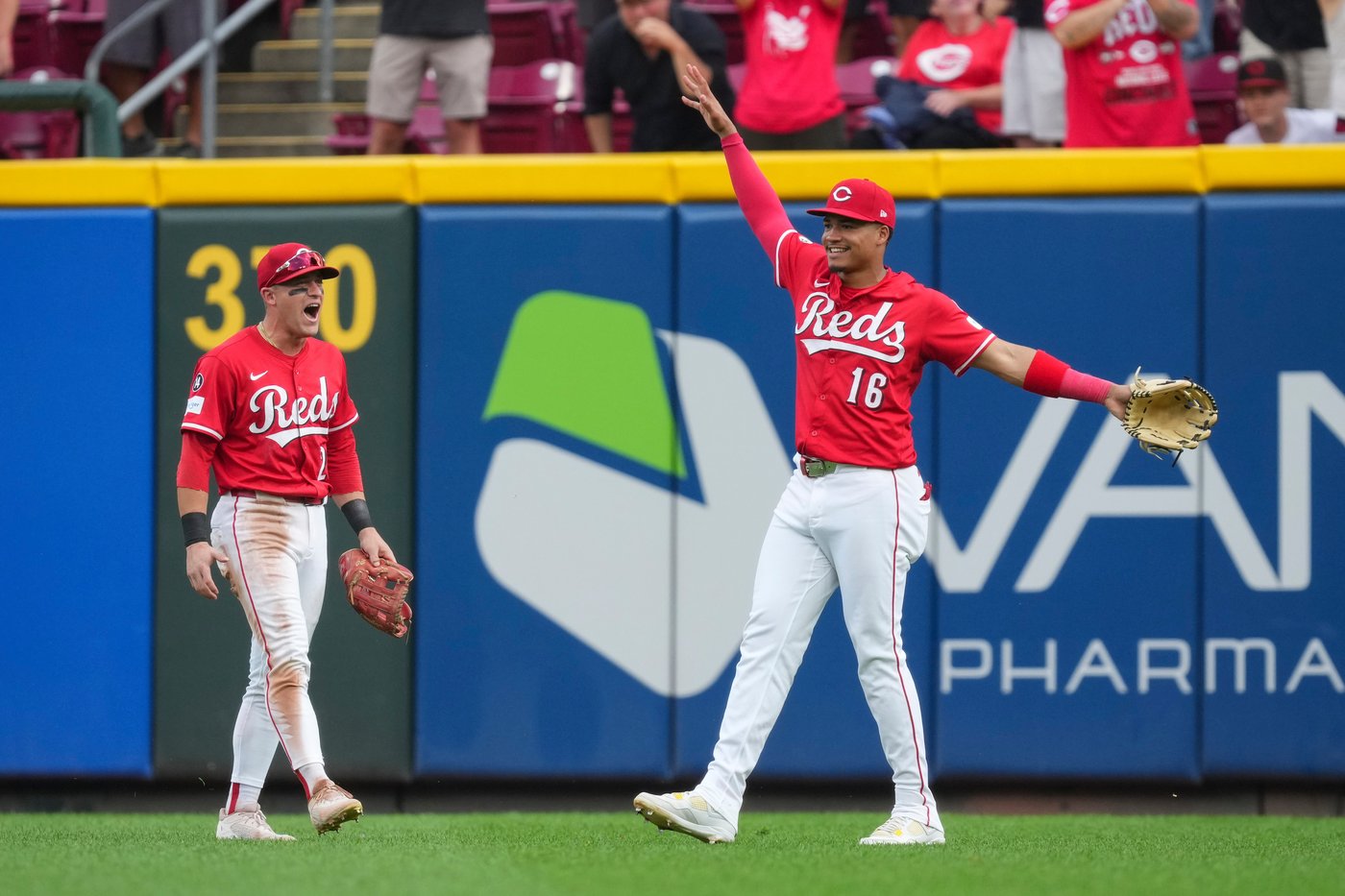 Marté's home run-robbing catch was one of the best Francona says he's ever seen | iNFOnews.ca
