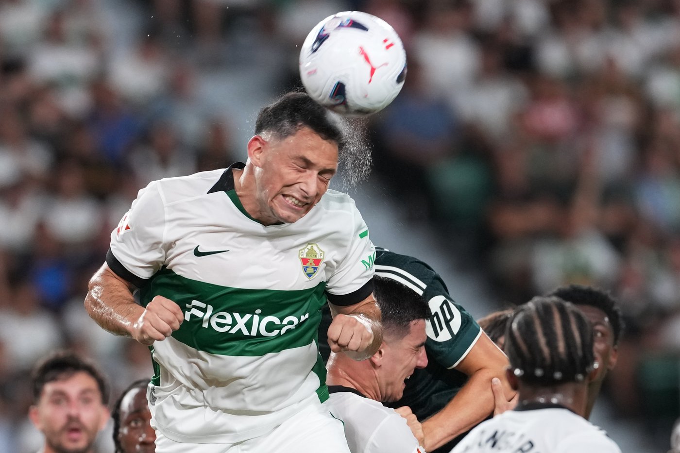 Real Madrid pulls off late La Liga win after squandering 2-goal lead at Elche. Mbappé scores again | iNFOnews.ca Real Madrid pulls off late La Liga win after squandering 2-goal lead at Elche. Mbappé scores again | iNFOnews.ca