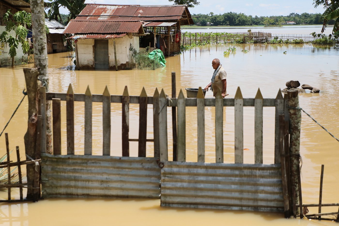 At least 50 people killed and 700,000 displaced by India floods after monsoon rains | iNFOnews.ca
