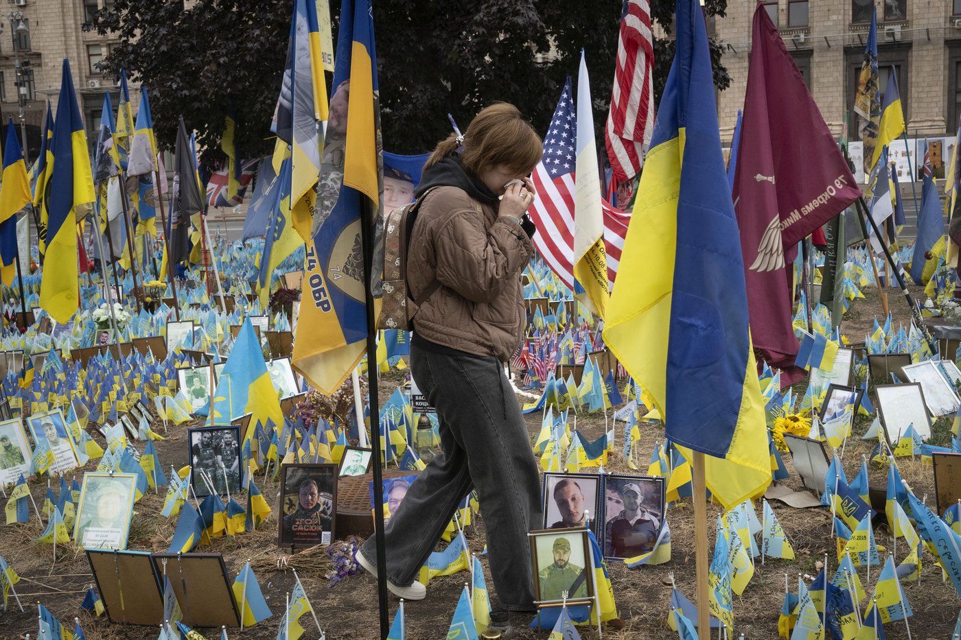 A likely Russian artillery strike kills at least 6 at a Ukrainian market | iNFOnews.ca A likely Russian artillery strike kills at least 6 at a Ukrainian market | iNFOnews.ca
