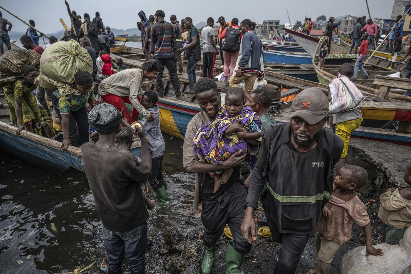 A rebel group is advancing on eastern Congo's largest city and over 100,000 people have fled | iNFOnews.ca