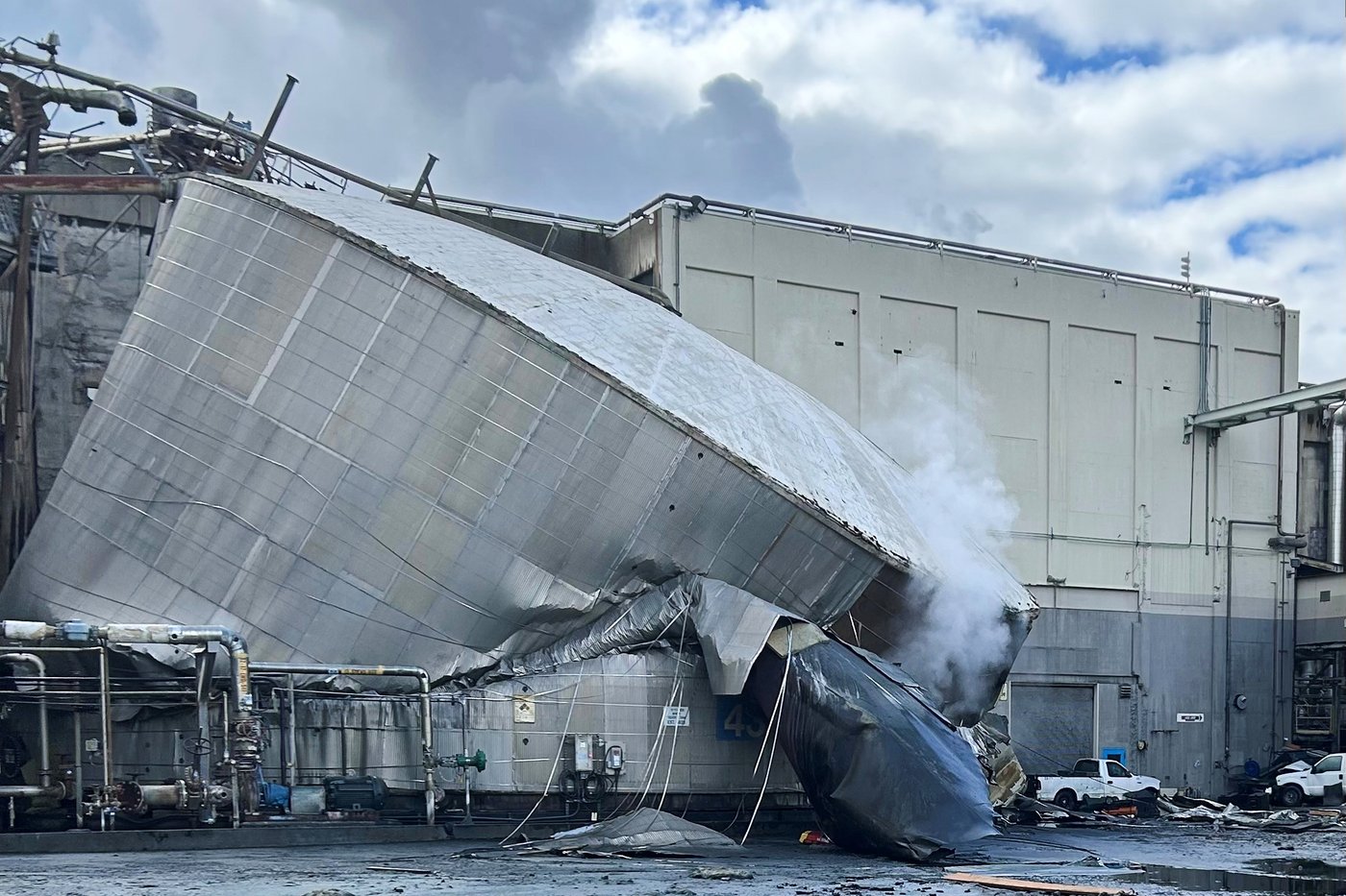 A trivia champ, 2 brothers and a helpful grandfather were among victims of Washington tank collapse | iNFOnews.ca A trivia champ, 2 brothers and a helpful grandfather were among victims of Washington tank collapse | iNFOnews.ca