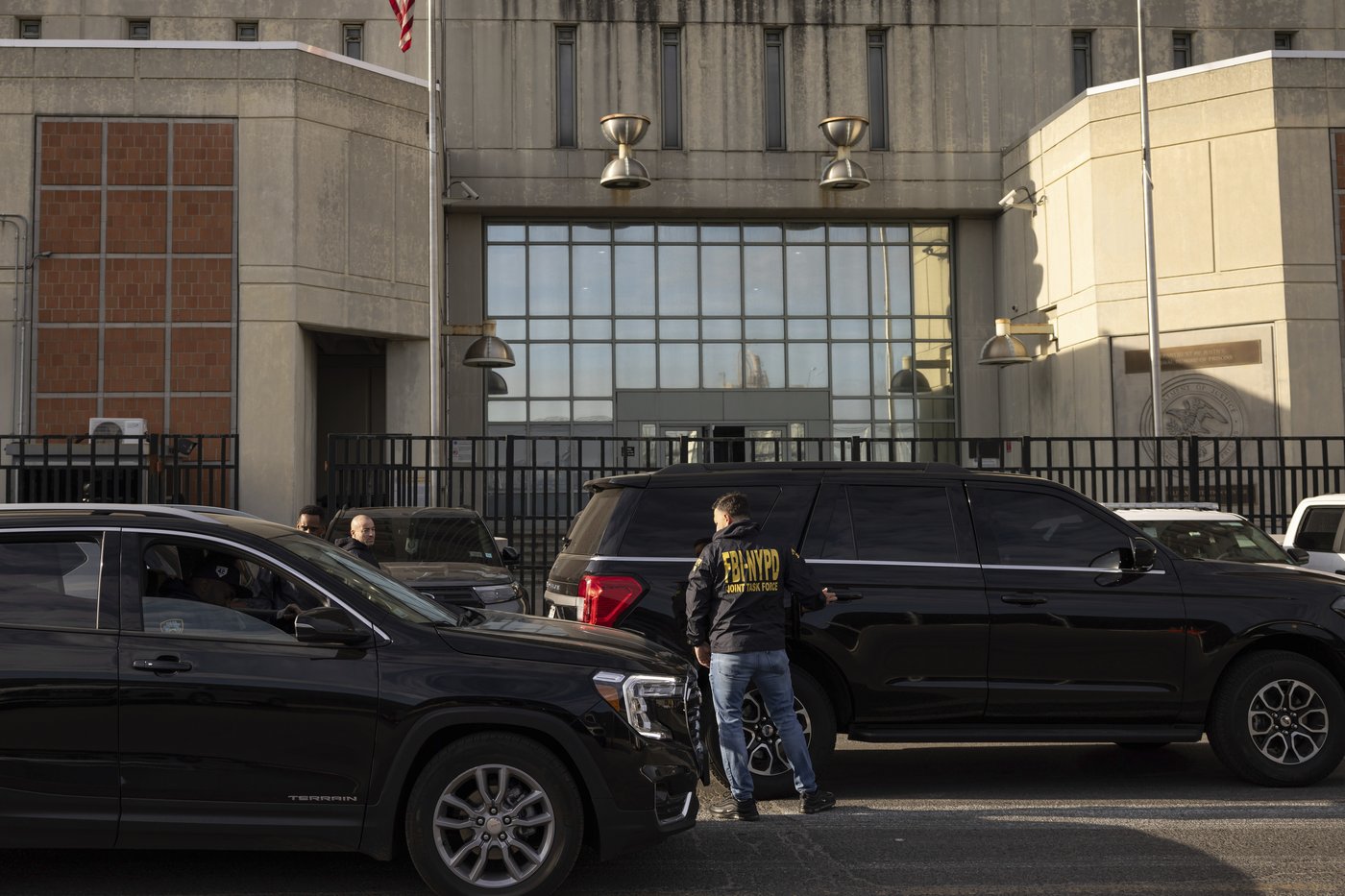 Authorities launch 'interagency operation' at federal jail in New York housing Sean 'Diddy' Combs | iNFOnews.ca Authorities launch 'interagency operation' at federal jail in New York housing Sean 'Diddy' Combs | iNFOnews.ca