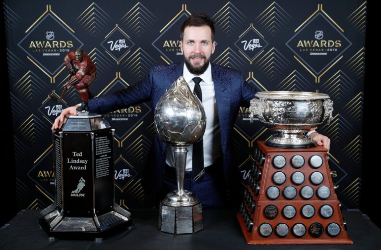 Who's got Hart? AP picks the NHL MVP and other top awards as the playoffs arrive | iNFOnews.ca