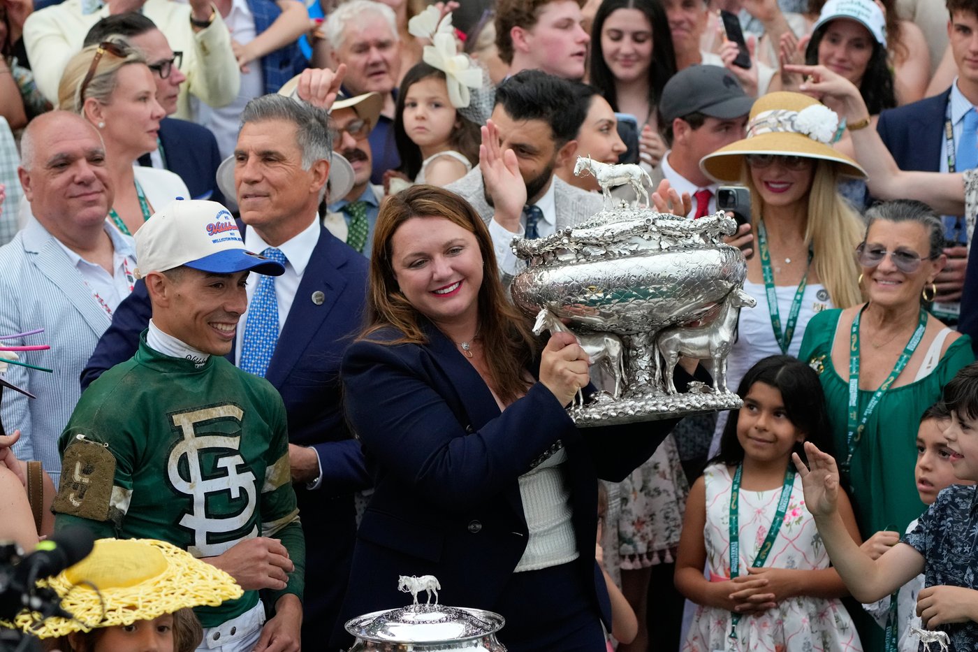 Golden Tempo wins the 158th running of the Belmont Stakes after winning the Kentucky Derby | iNFOnews.ca Golden Tempo wins the 158th running of the Belmont Stakes after winning the Kentucky Derby | iNFOnews.ca