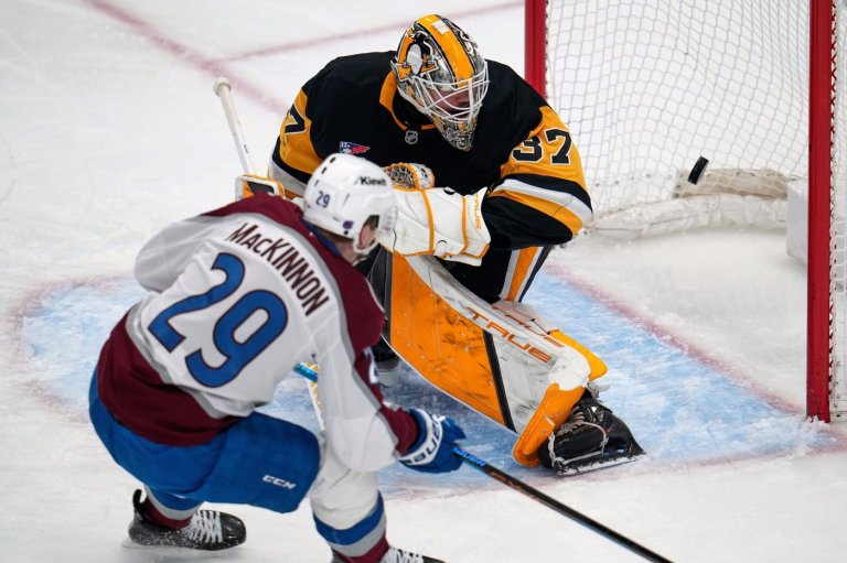 MacKinnon scores NHL-leading 46th goal as Avalanche cruise past wobbling Penguins 6-2 | iNFOnews.ca