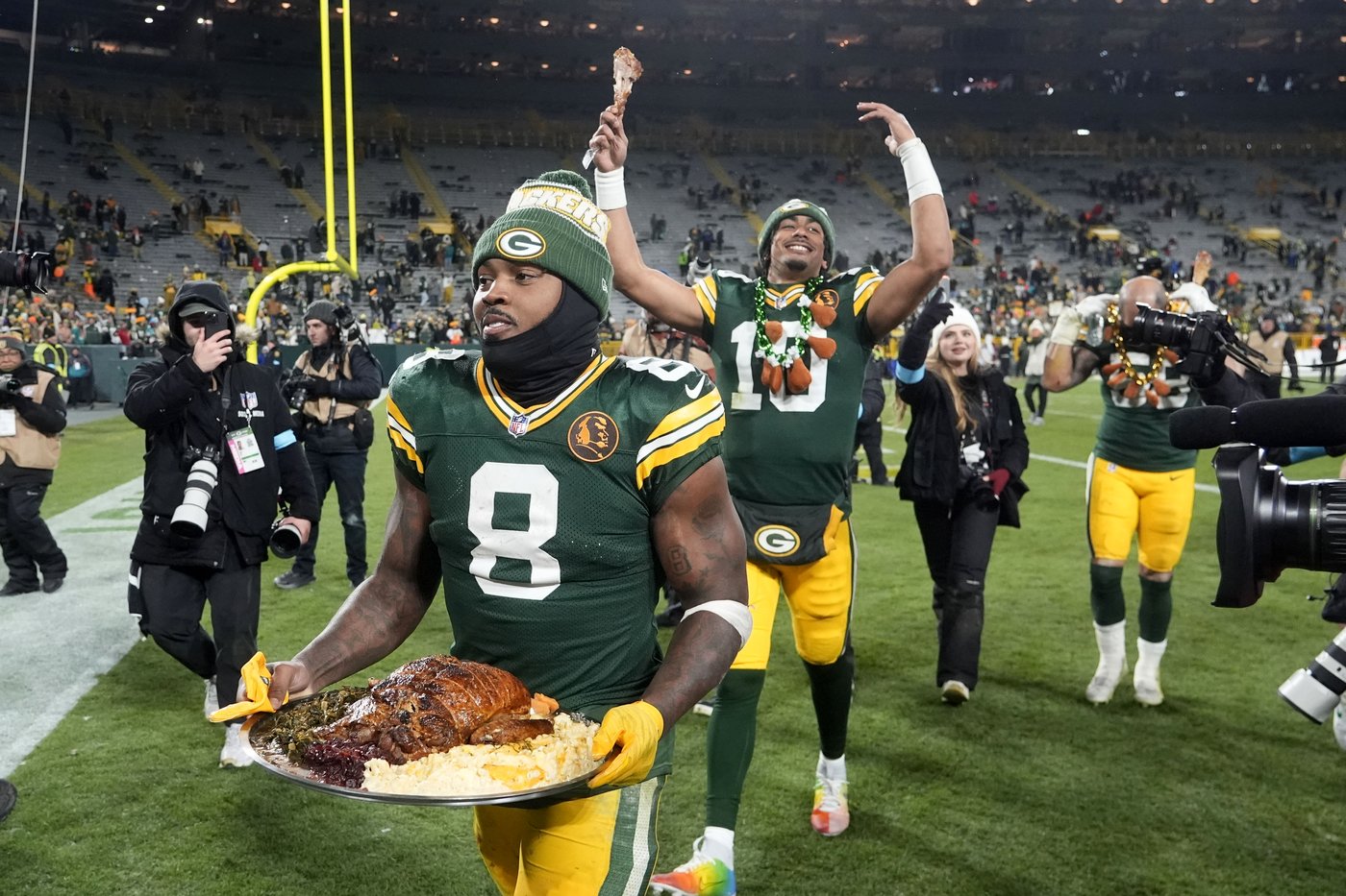 Love connects with Reed on 2 TDs as Packers use fast start to beat Dolphins 30-17 | iNFOnews.ca Love connects with Reed on 2 TDs as Packers use fast start to beat Dolphins 30-17 | iNFOnews.ca