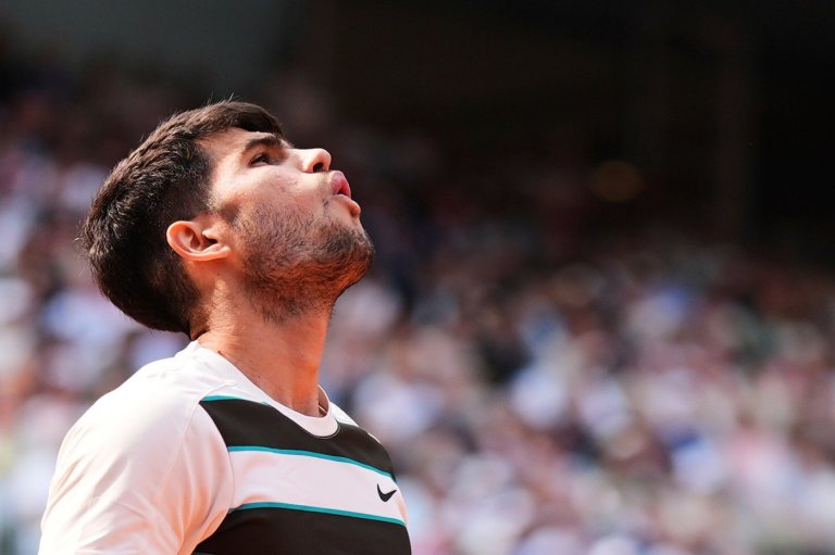 Carlos Alcaraz pulls out of Wimbledon because of wrist injury | iNFOnews.ca