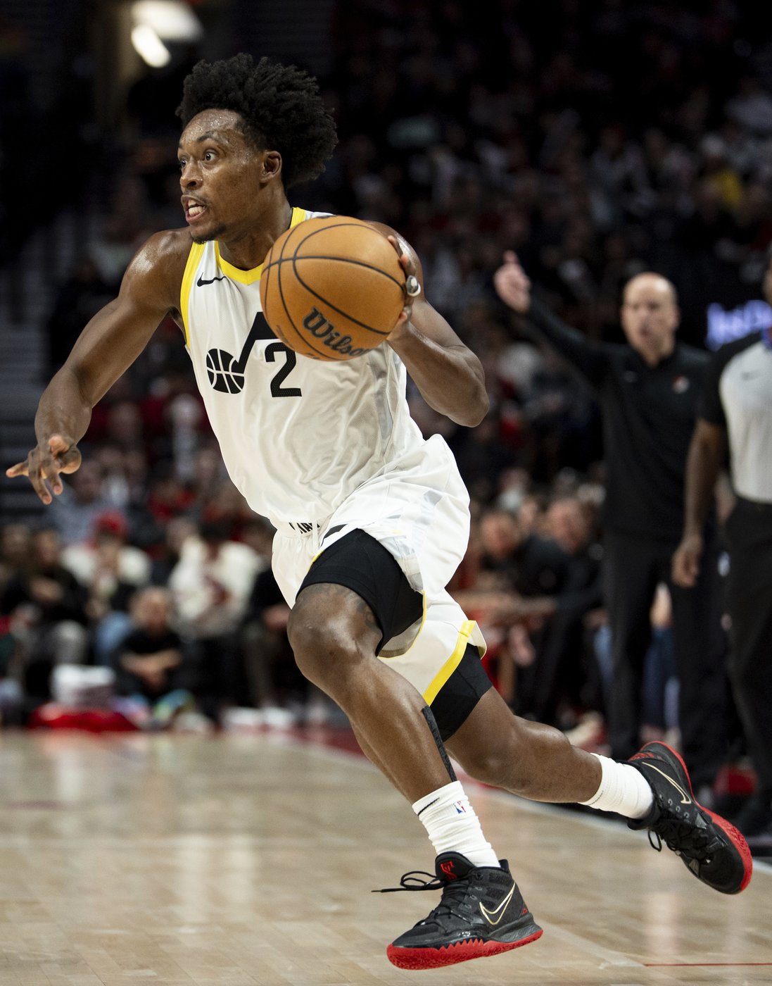 Henderson hits late jumper, Avdija and Sharpe each score 27 as Trail Blazers beat Jazz 122-120 | iNFOnews.ca