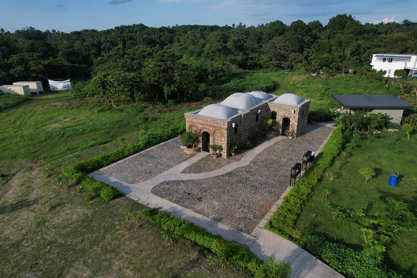 Replica of the Virgin Mary’s House draws Catholic devotees in the Philippines | iNFOnews.ca