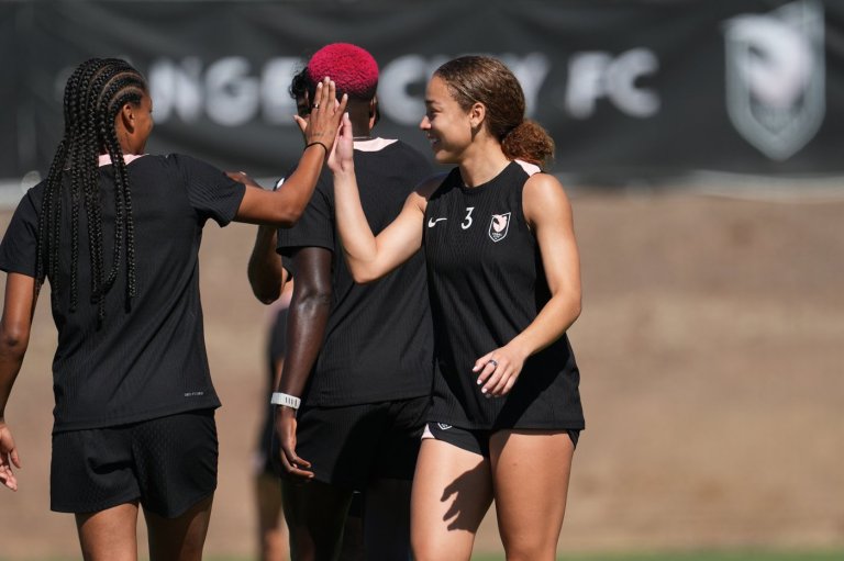 Reign open the season with weather-delayed 2-1 road win over the Orlando Pride | iNFOnews.ca