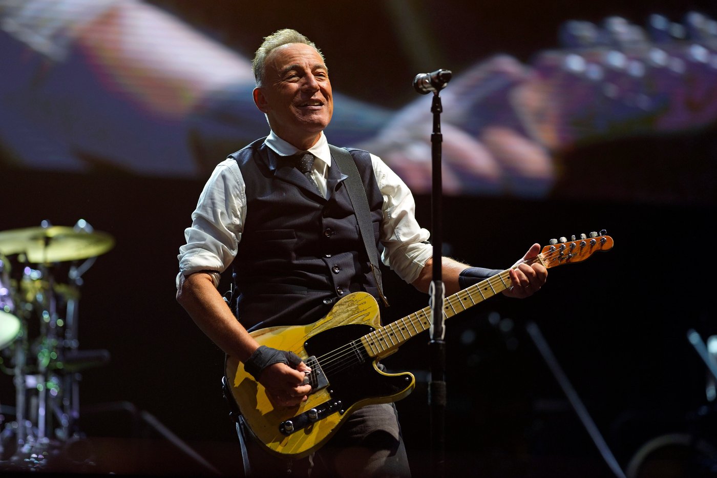 Bruce Springsteen and E Street Band to launch 'Land of Hope and Dreams' US tour next month | iNFOnews.ca Bruce Springsteen and E Street Band to launch 'Land of Hope and Dreams' US tour next month | iNFOnews.ca