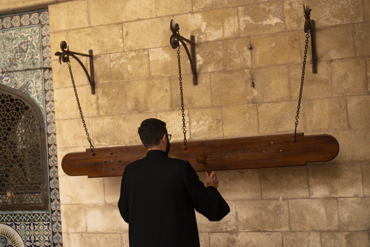 As wars rage around them, Armenian Christians in Jerusalem's Old City feel the walls closing in | iNFOnews.ca