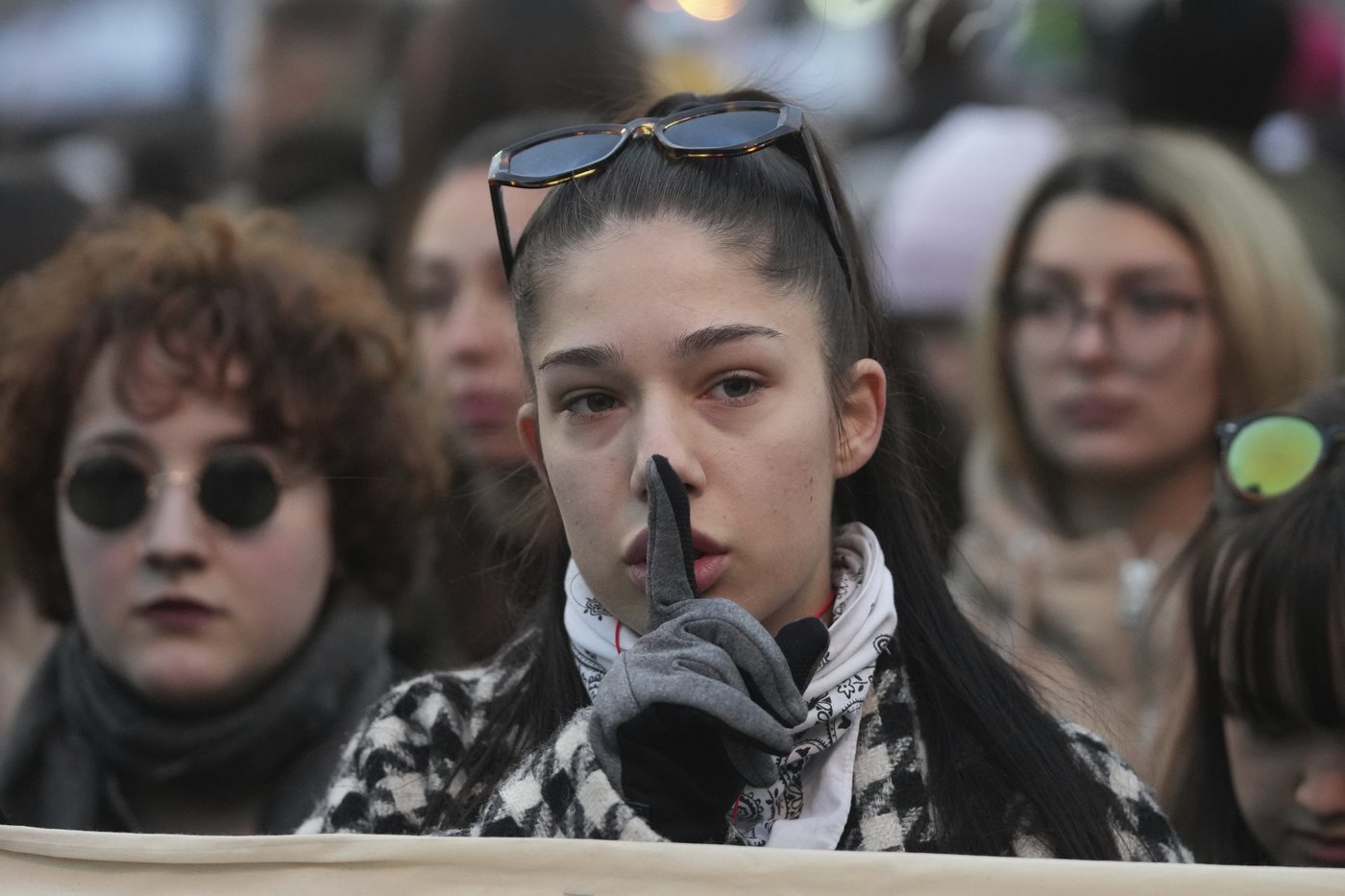Thousands stream into Belgrade square to protest against populist Serbian president | iNFOnews.ca
