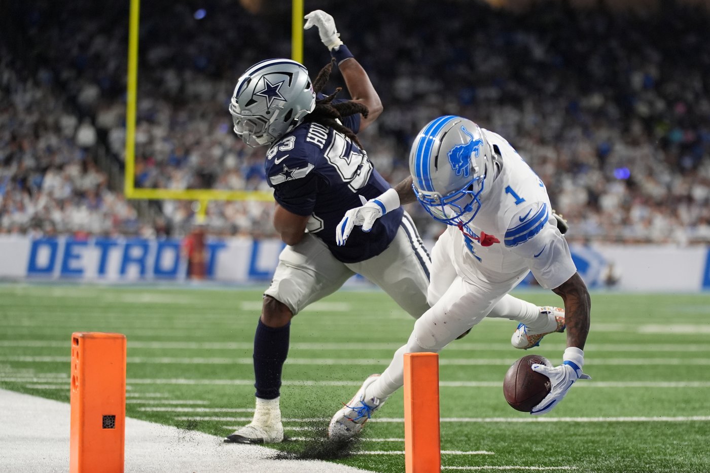 Jahmyr Gibbs rushes for 3 TDs and Lions get much-needed 44-30 win over Cowboys | iNFOnews.ca Jahmyr Gibbs rushes for 3 TDs and Lions get much-needed 44-30 win over Cowboys | iNFOnews.ca