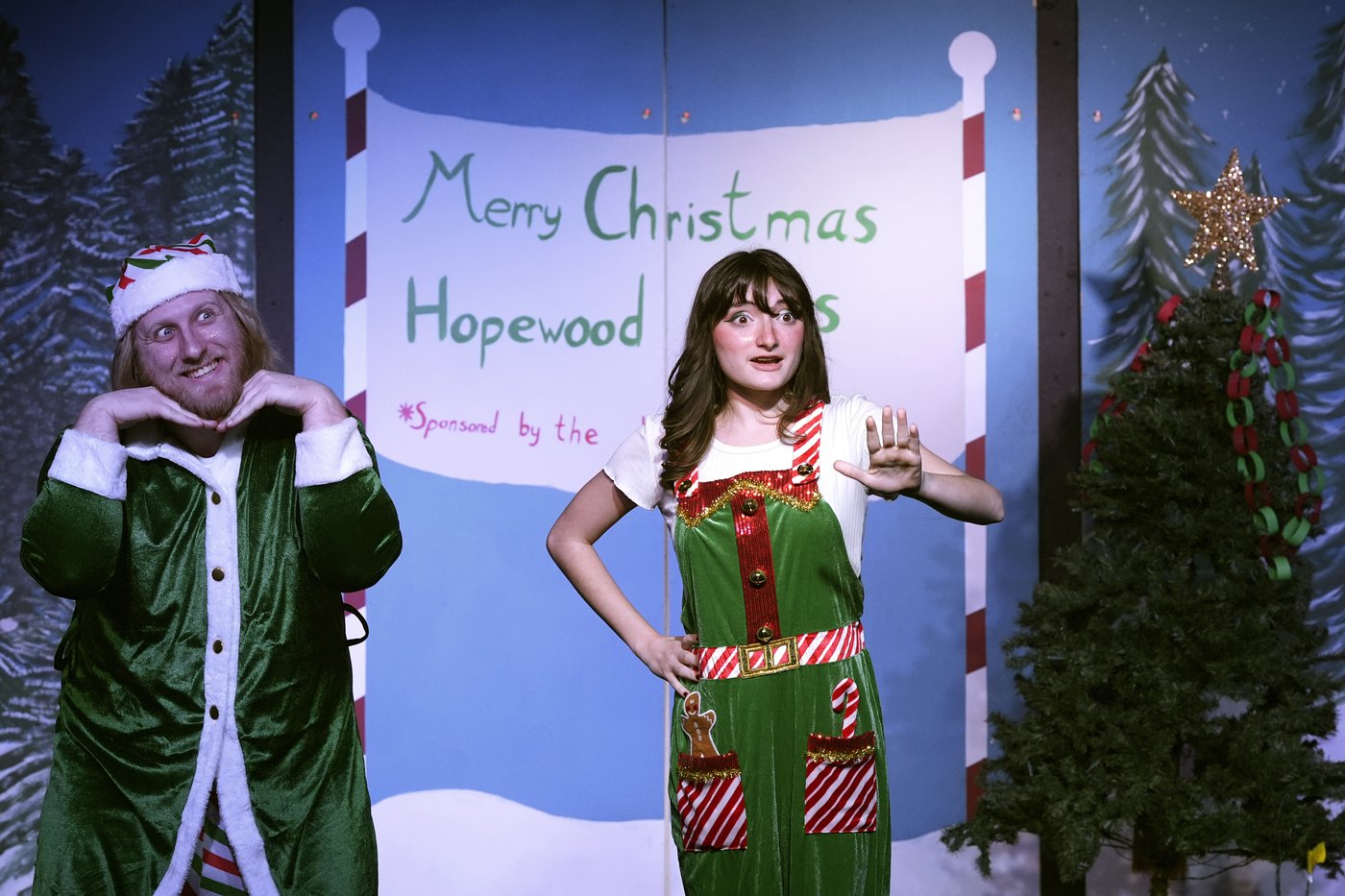 Stage spoofs of Hallmark TV movies are Christmas gifts for theaters | iNFOnews.ca