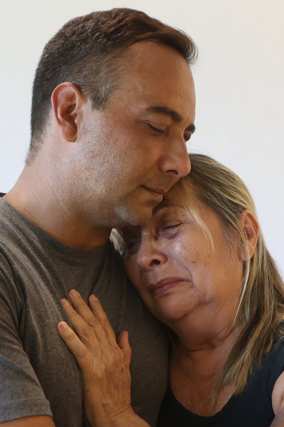 He survived 2 natural disasters in Venezuela's La Guaira. Now he vows never to return | iNFOnews.ca