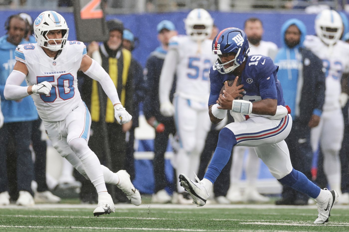 Giants hold on to beat the Titans 12-7 in their first game without quarterback Jaxson Dart | iNFOnews.ca