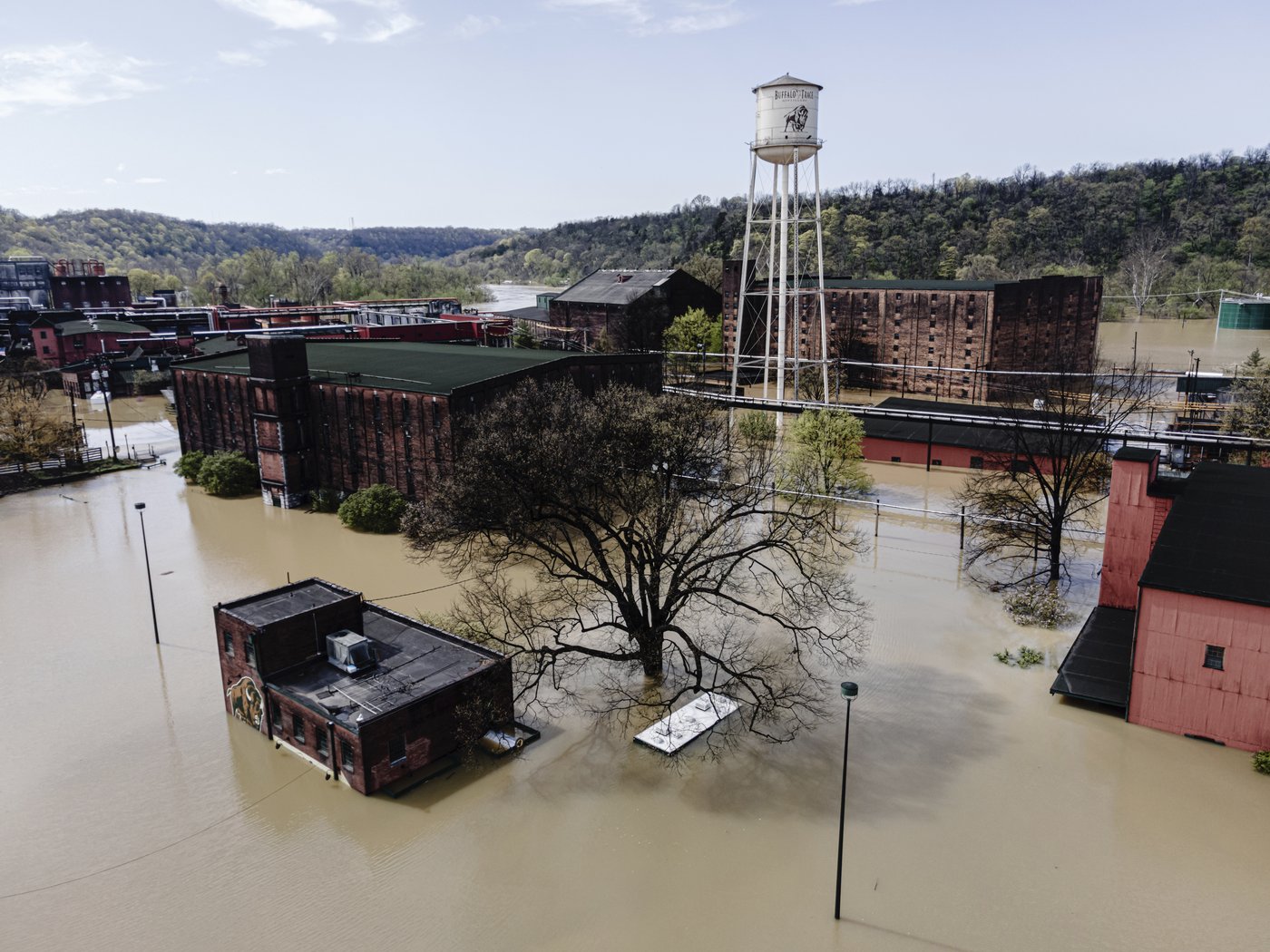 National Weather Service no longer translating products for non-English speakers | iNFOnews.ca