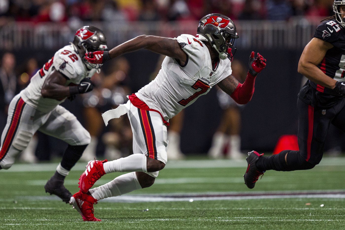 Dolphins coach Mike McDaniel says he was surprised by reports of Shaq Barrett's unretirement plan | iNFOnews.ca Dolphins coach Mike McDaniel says he was surprised by reports of Shaq Barrett's unretirement plan | iNFOnews.ca