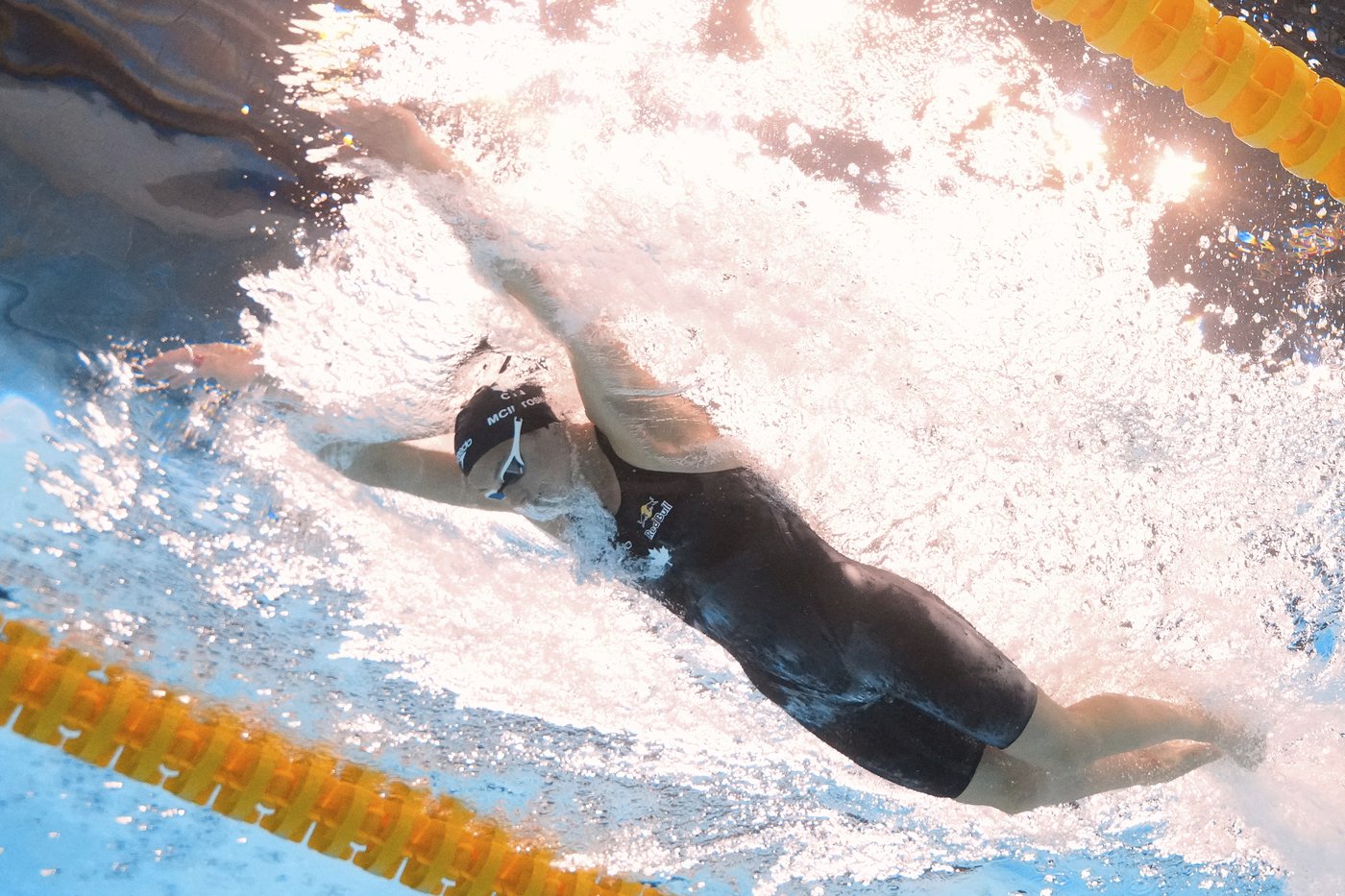 Summer McIntosh of Canada makes it two gold medals in two days at the world swim championships | iNFOnews.ca