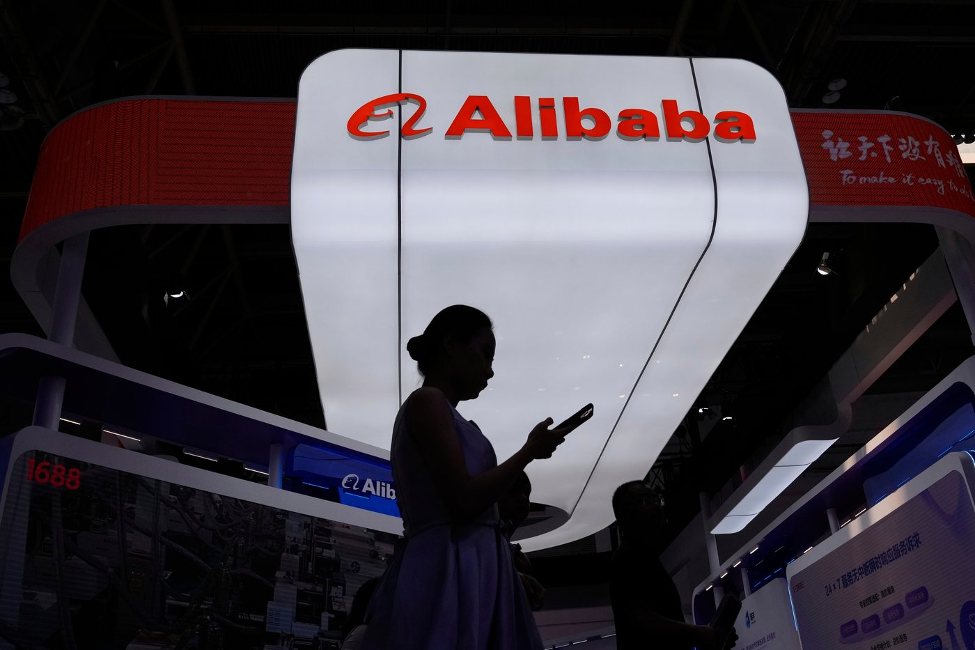 Ottawa pushing to get Canadian companies selling goods on Chinese platforms | iNFOnews.ca