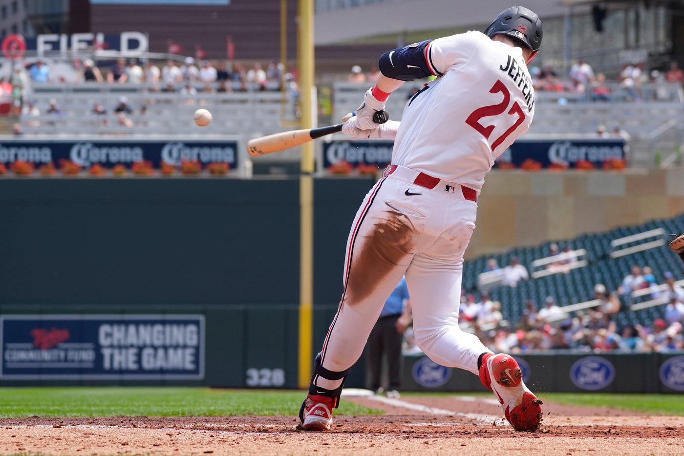Jeffers drives in 3 runs and Prielipp wins in return from IL as Twins beat Athletics 11-8 | iNFOnews.ca