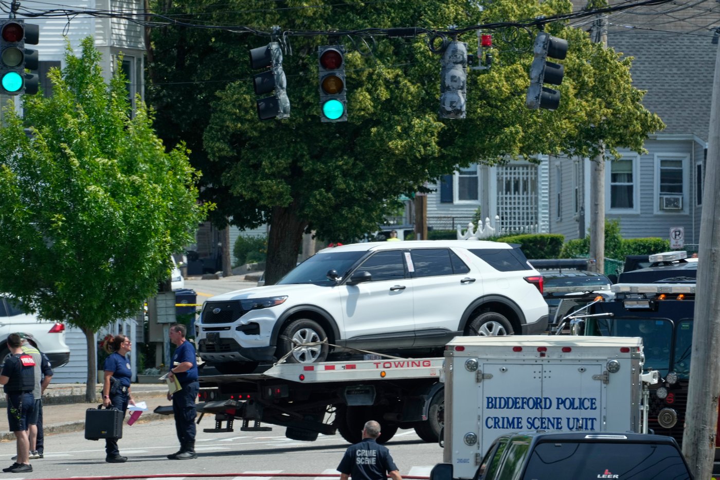 ICE officer who fatally shot driver in Maine was 'fearing for public safety,' agency says | iNFOnews.ca ICE officer who fatally shot driver in Maine was 'fearing for public safety,' agency says | iNFOnews.ca
