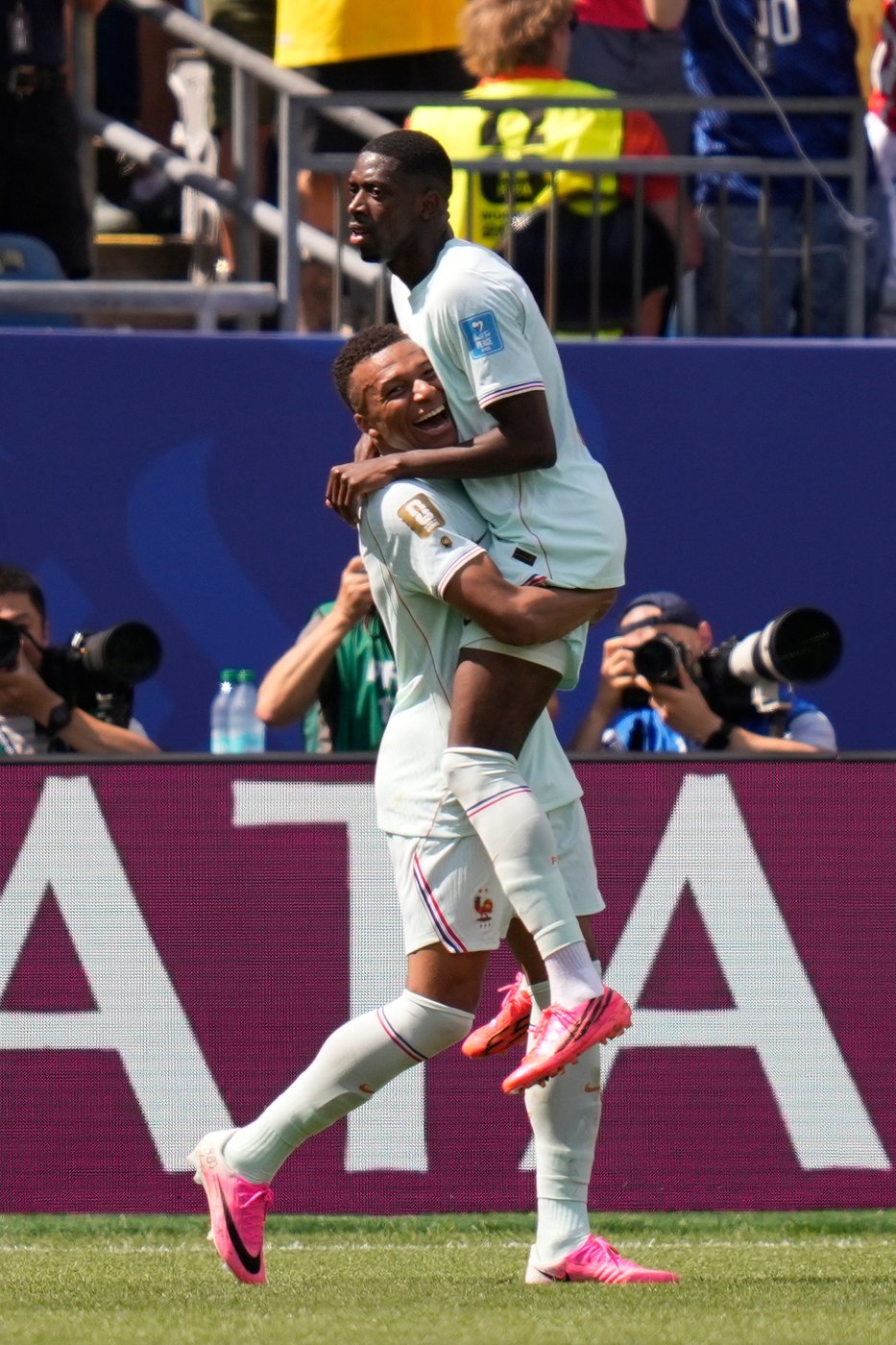 France forward Ousmane Dembélé scores a first-half World Cup hat trick in 4-1 win over Norway | iNFOnews.ca France forward Ousmane Dembélé scores a first-half World Cup hat trick in 4-1 win over Norway | iNFOnews.ca