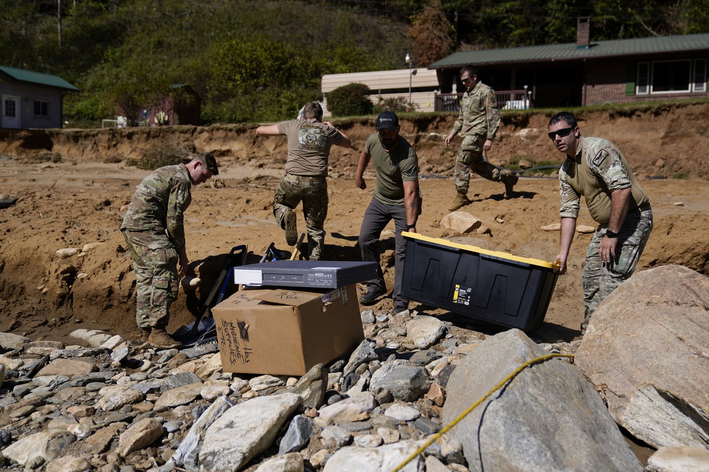 In remote mountain communities cut off by Helene, residents look to the skies for aid | iNFOnews.ca In remote mountain communities cut off by Helene, residents look to the skies for aid | iNFOnews.ca
