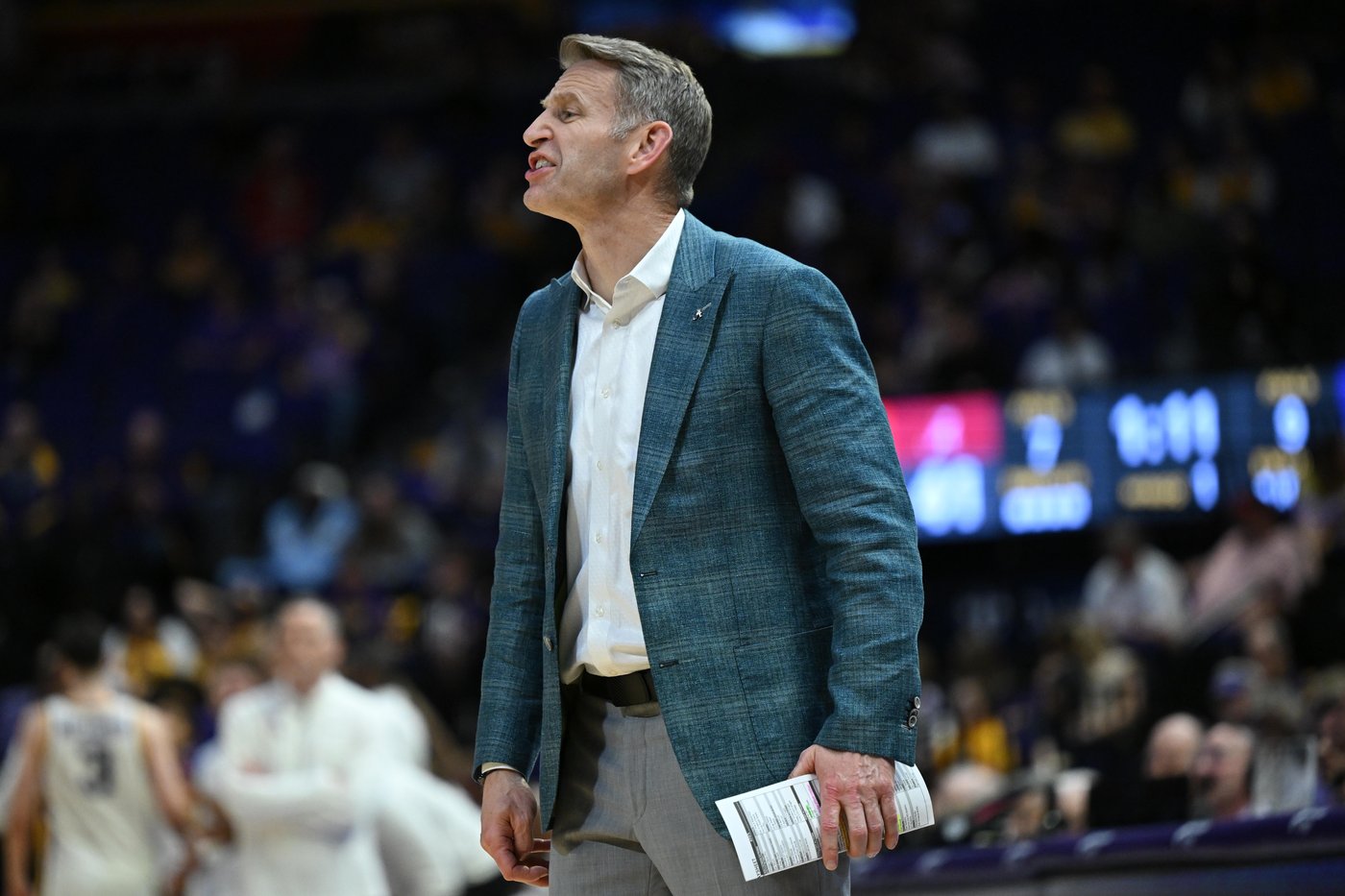 No. 25 Alabama beats LSU 90-83 for its 6th straight victory | iNFOnews.ca