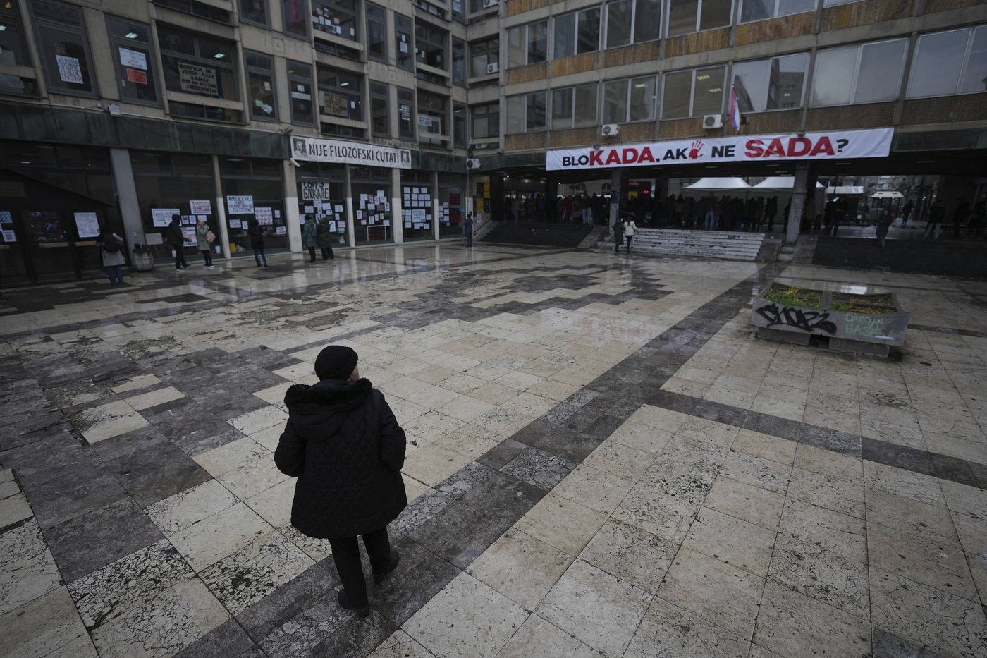 Student protests continue to challenge Serbia's populist government after a deadly canopy collapse | iNFOnews.ca