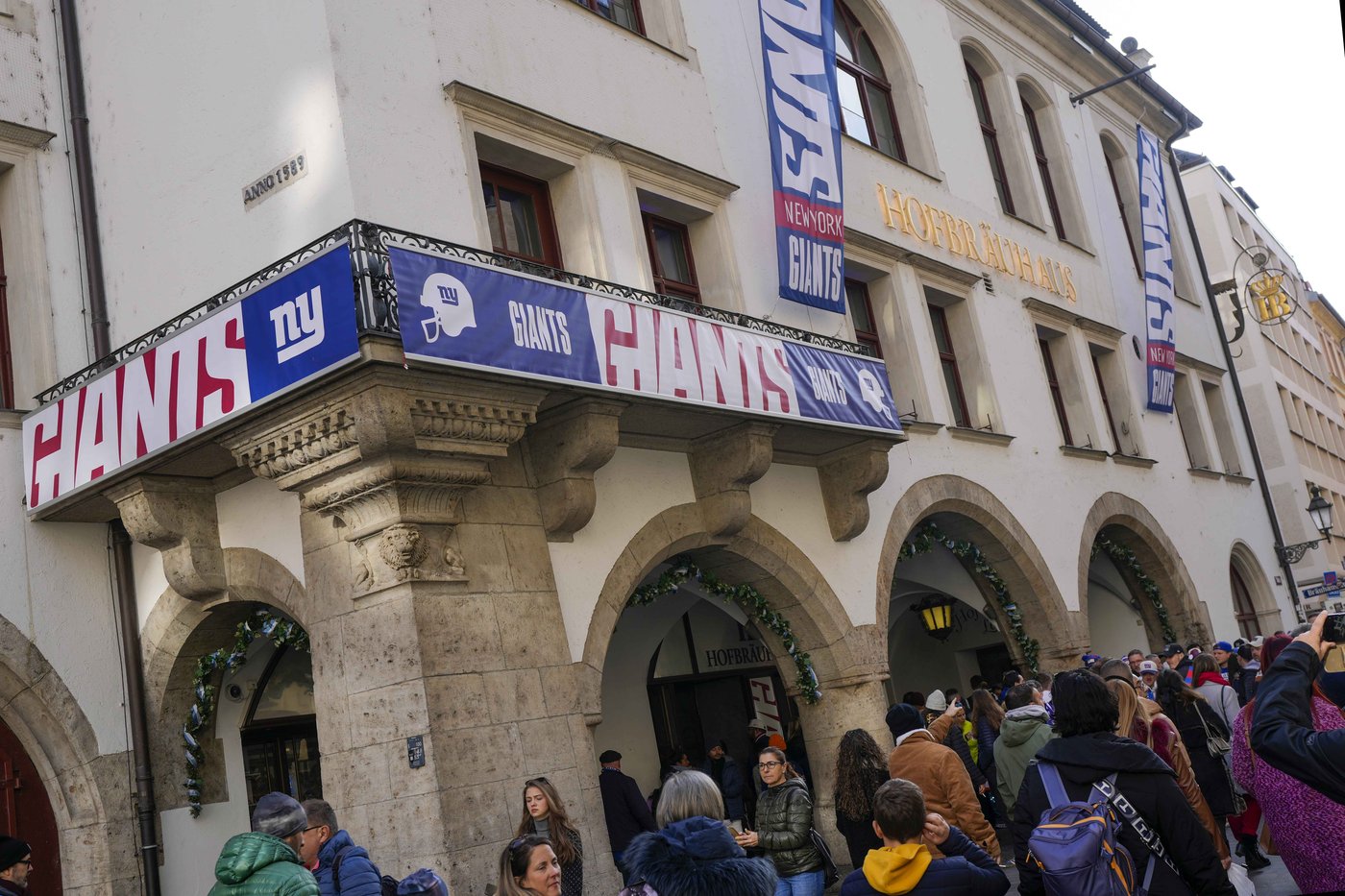 Germany's legion of NFL fans welcomes the 2-7 Giants and Panthers after Brady and Mahomes | iNFOnews.ca