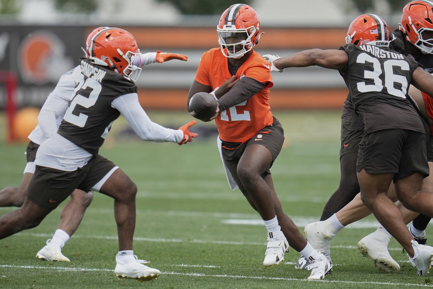 Shedeur Sanders is preaching patience as he settles in as the Browns' 4th-string QB | iNFOnews.ca