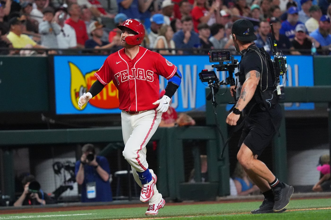 Corey Seager homers in his return and Higashioka also goes deep as Rangers win 3-2 over Guardians | iNFOnews.ca Corey Seager homers in his return and Higashioka also goes deep as Rangers win 3-2 over Guardians | iNFOnews.ca