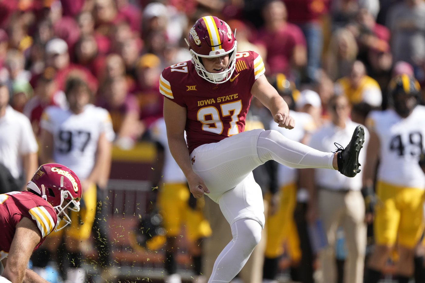 Kyle Konrardy's late 54-yard field goal gives No. 16 Iowa State 16-13 win over Hawkeyes | iNFOnews.ca Kyle Konrardy's late 54-yard field goal gives No. 16 Iowa State 16-13 win over Hawkeyes | iNFOnews.ca