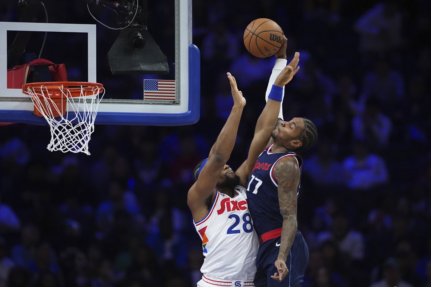 James Harden scores 23 points to lead Clippers to rout over his old 76ers team, 125-99 | iNFOnews.ca
