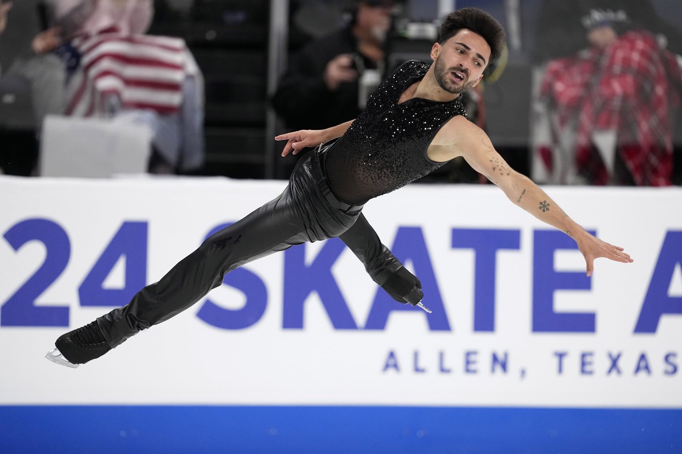 Ilia Malinin lands 4 quads - and a backflip - to win his third straight Skate America title | iNFOnews.ca Ilia Malinin lands 4 quads - and a backflip - to win his third straight Skate America title | iNFOnews.ca