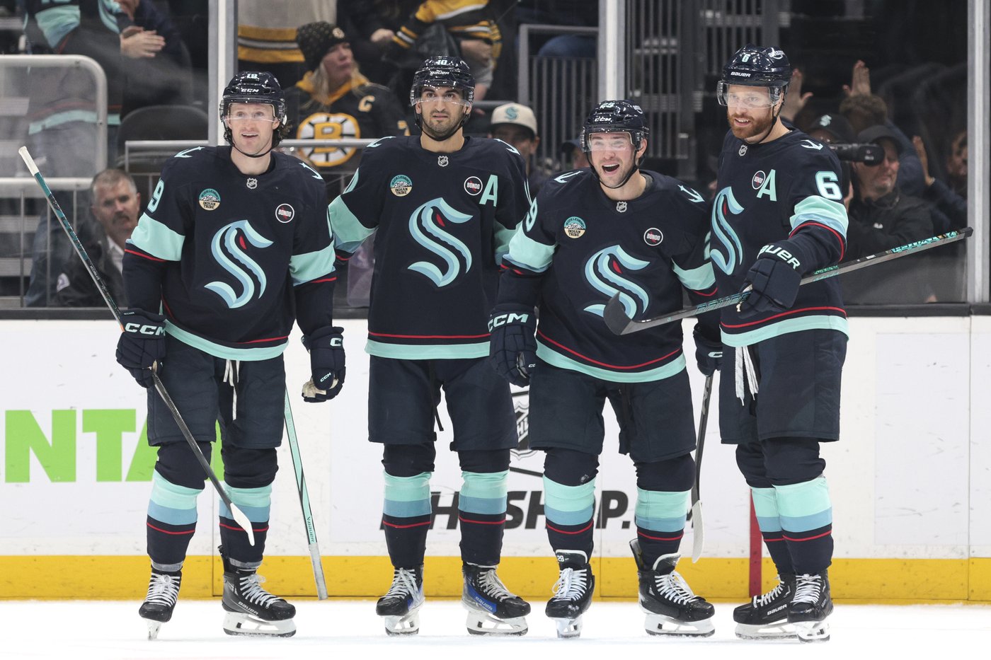Bjorkstrand scores twice for Kraken in 5-1 win over Bruins | iNFOnews.ca
