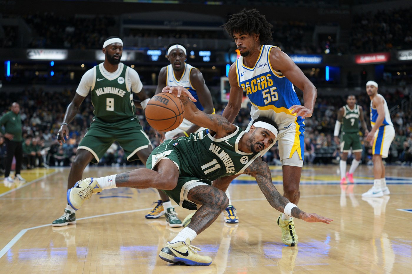 Porter, Rollins guide Bucks past Pacers 111-94 | iNFOnews.ca Porter, Rollins guide Bucks past Pacers 111-94 | iNFOnews.ca