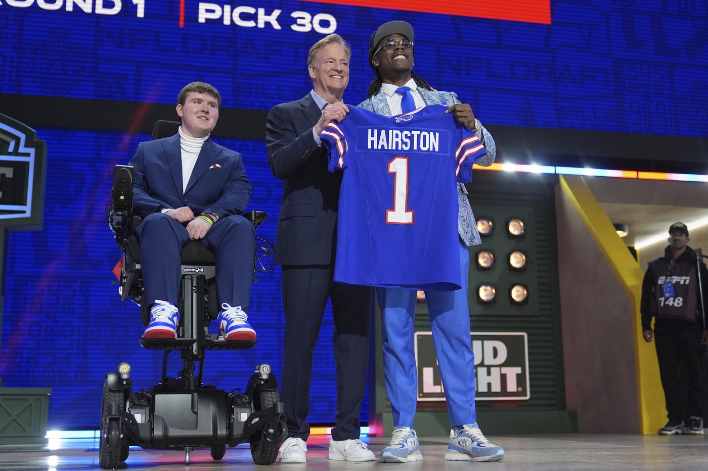 Buffalo Bills address need at cornerback by selecting Kentucky's Maxwell Hairston 30th in NFL draft | iNFOnews.ca