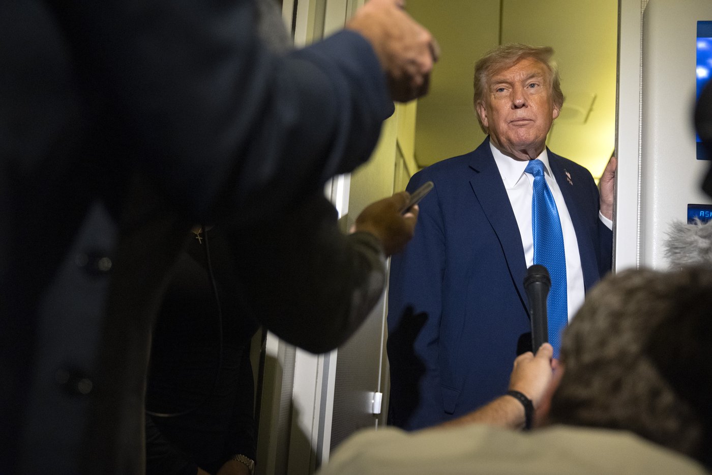 Trump says the US knows where Iran's Khamenei is hiding and urges Iran's unconditional surrender | iNFOnews.ca