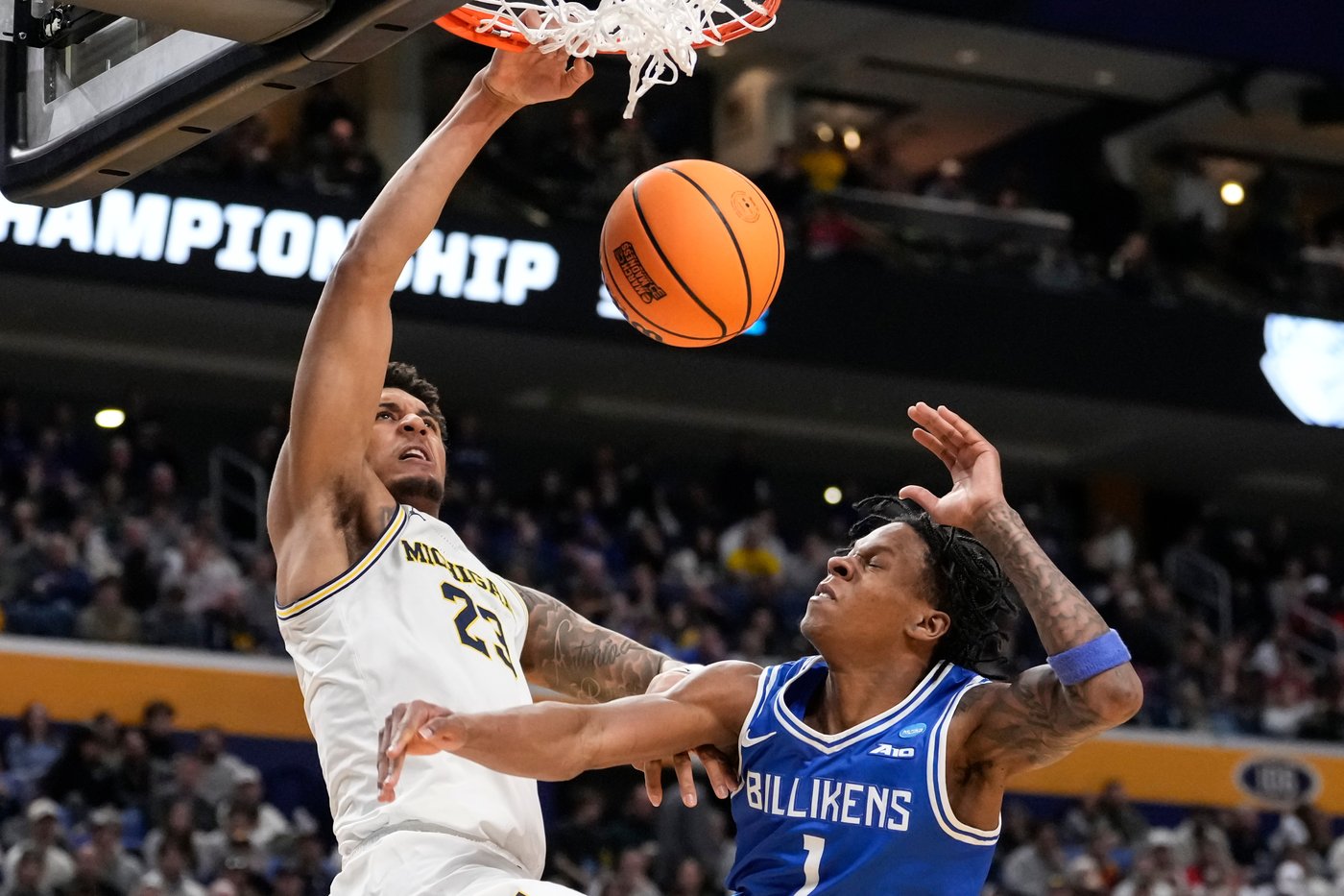 Lendeborg scores 25, and Midwest's top-seeded Michigan rolls to a 95-72 win over Saint Louis | iNFOnews.ca Lendeborg scores 25, and Midwest's top-seeded Michigan rolls to a 95-72 win over Saint Louis | iNFOnews.ca