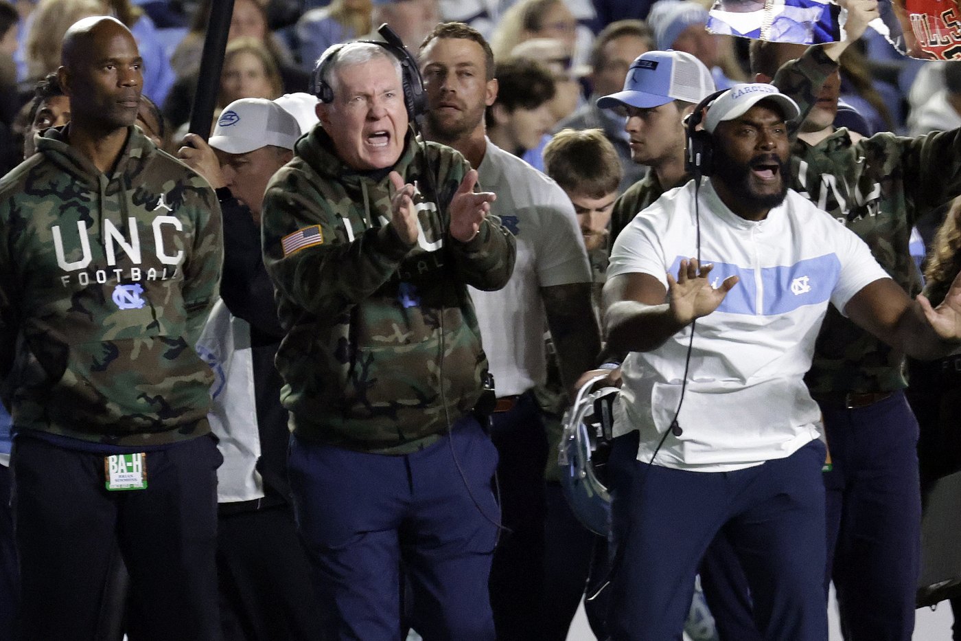 Hampton's huge day helps North Carolina hold off Wake Forest 31-24 to reach bowl eligibility | iNFOnews.ca Hampton's huge day helps North Carolina hold off Wake Forest 31-24 to reach bowl eligibility | iNFOnews.ca
