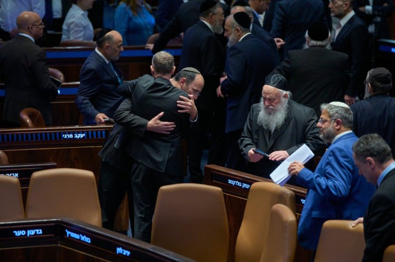 Israel's parliament dissolves ahead of Oct. 27 elections | iNFOnews.ca