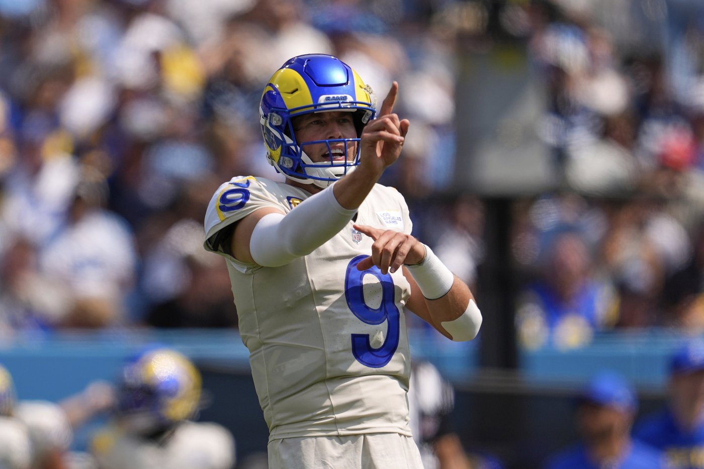 Matthew Stafford throws 2 TDs as Rams spoil home opener for Titans and Cam Ward | iNFOnews.ca Matthew Stafford throws 2 TDs as Rams spoil home opener for Titans and Cam Ward | iNFOnews.ca
