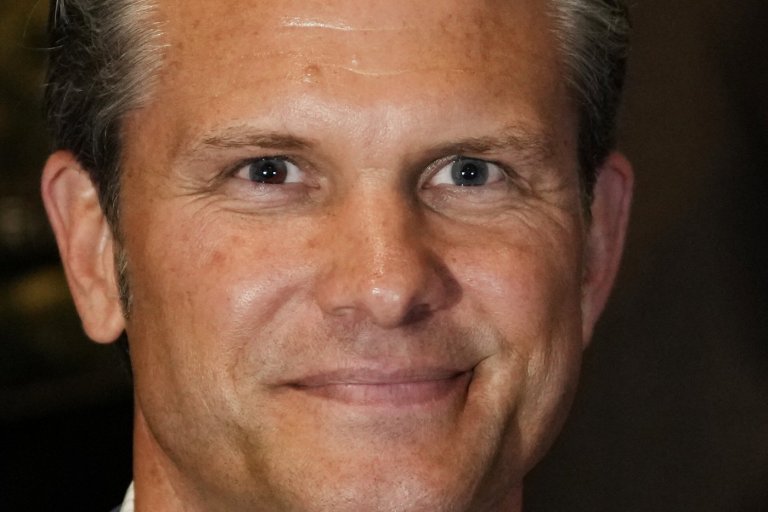 Hegseth says Colombia's new president has requested US collaboration in anti-drug efforts | iNFOnews.ca