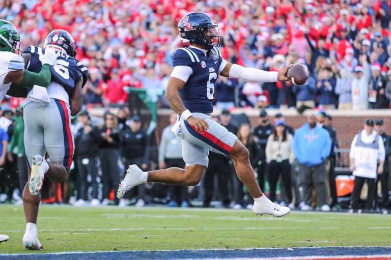Chambliss and No. 6 Ole Miss ace their test without Kiffin and beat No. 17 Tulane 41-10 in the CFP | iNFOnews.ca