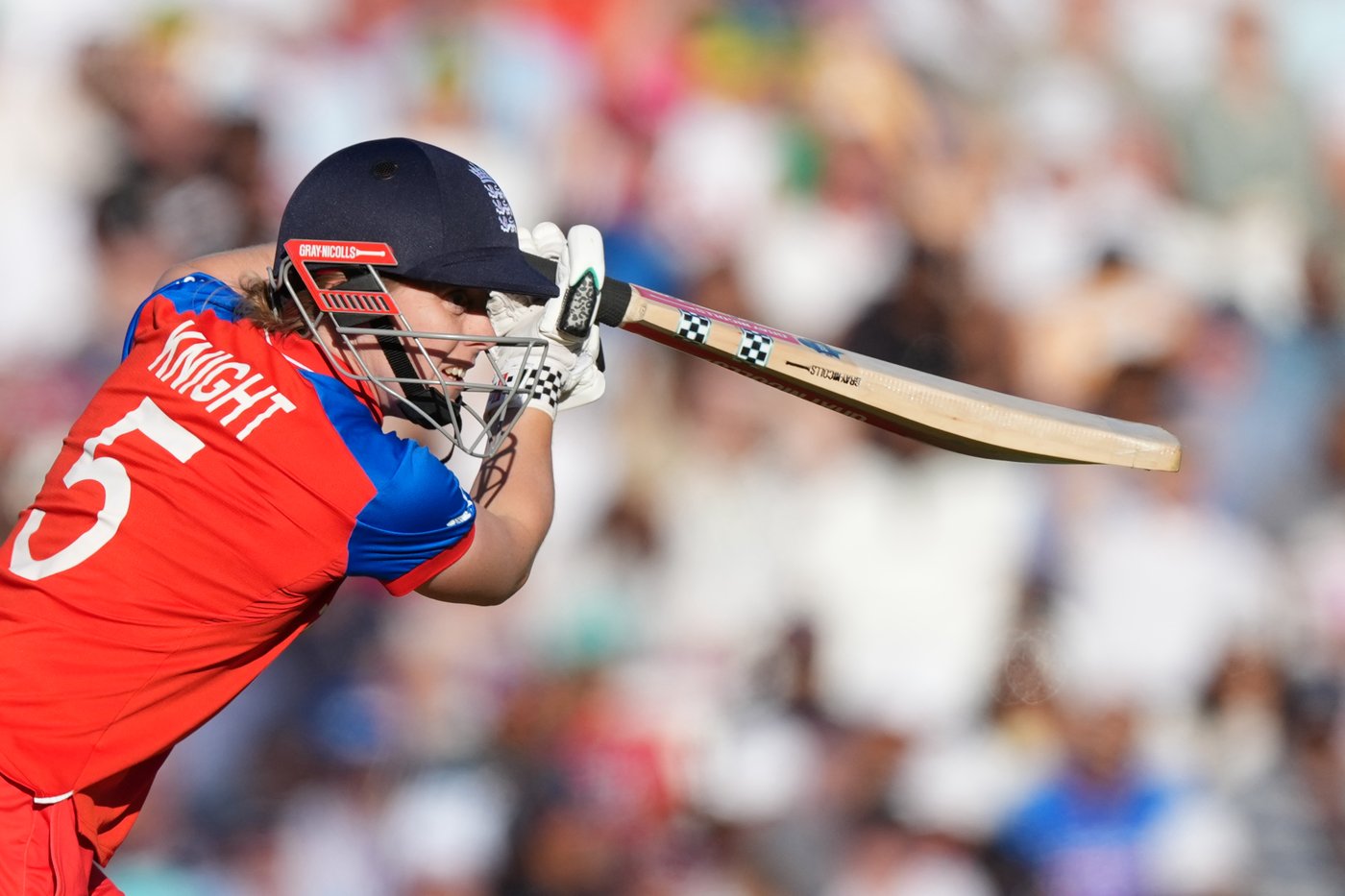 Captain Sciver-Brunt’s stirring 75 leads England into Women's T20 World Cup final | iNFOnews.ca